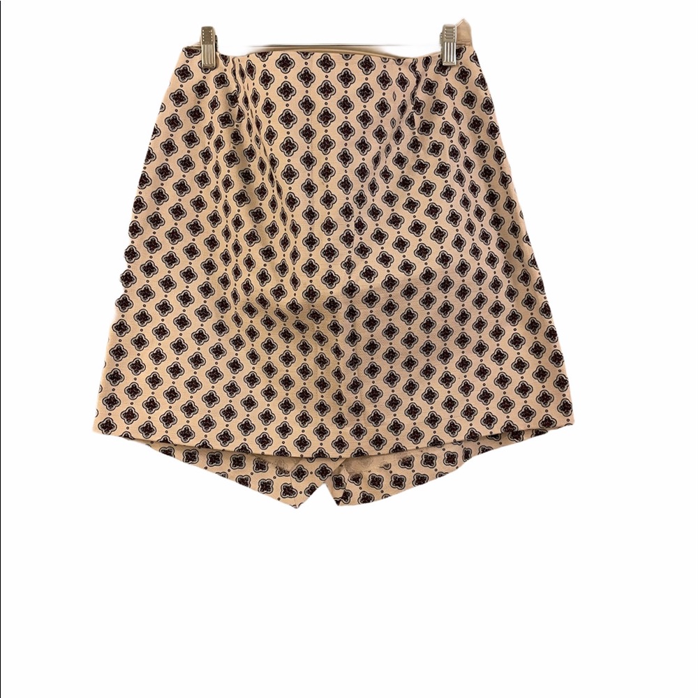 ๐HOSTPICK๐LOFT Asymmetrical Medallion Wrap Skirt - Picture 7 of 8